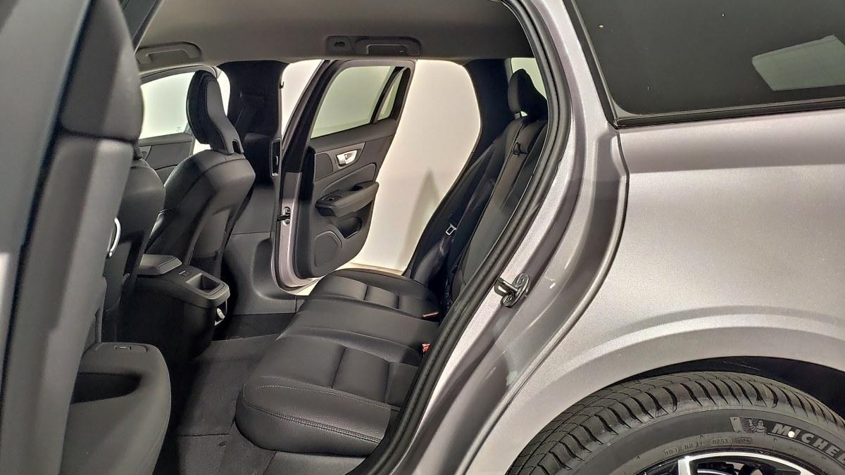 VOLVO V60 B4 Mild Hybrid Automatico Plus Dark