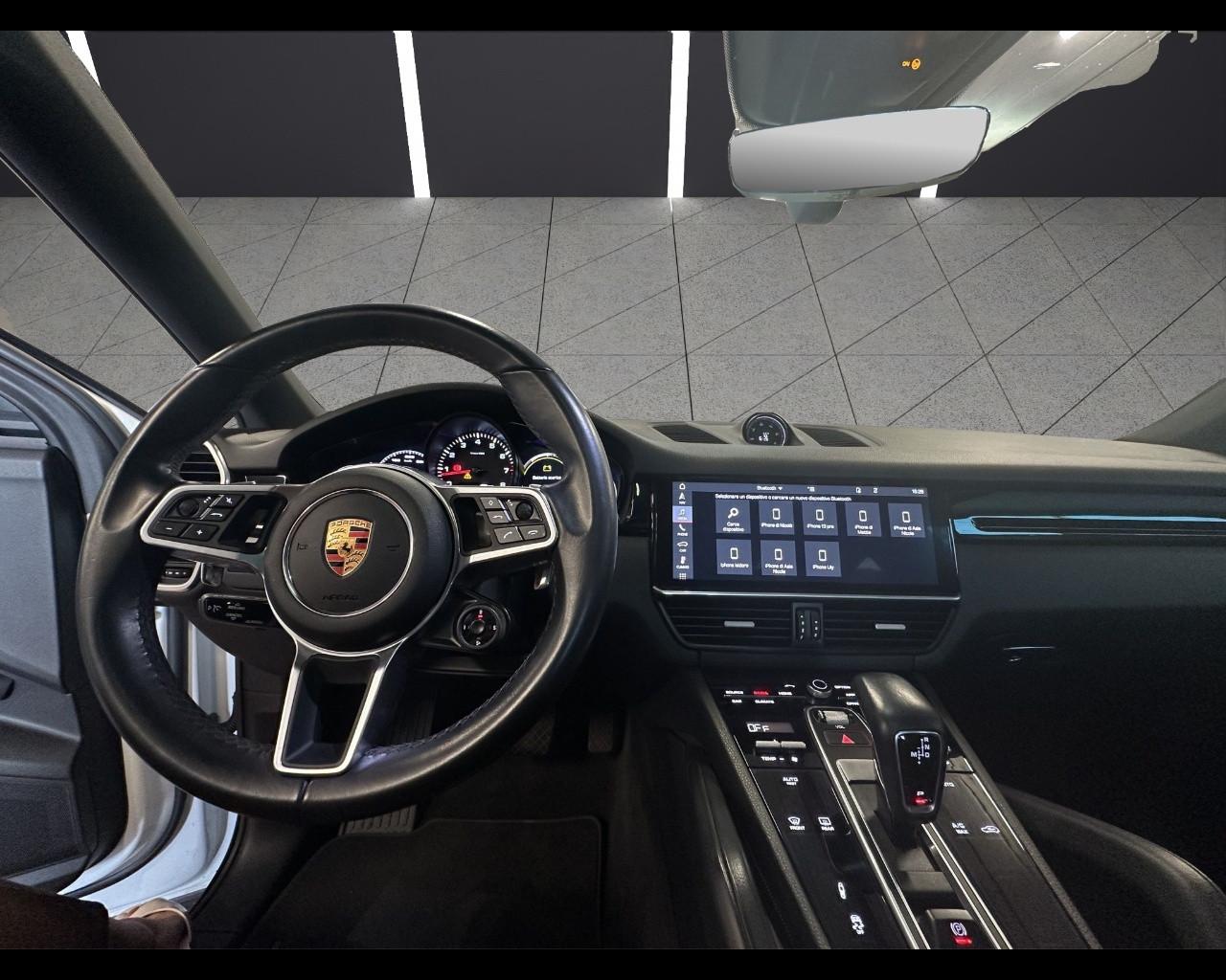 PORSCHE Cayenne Coupé - Cayenne Coupé 3.0 V6