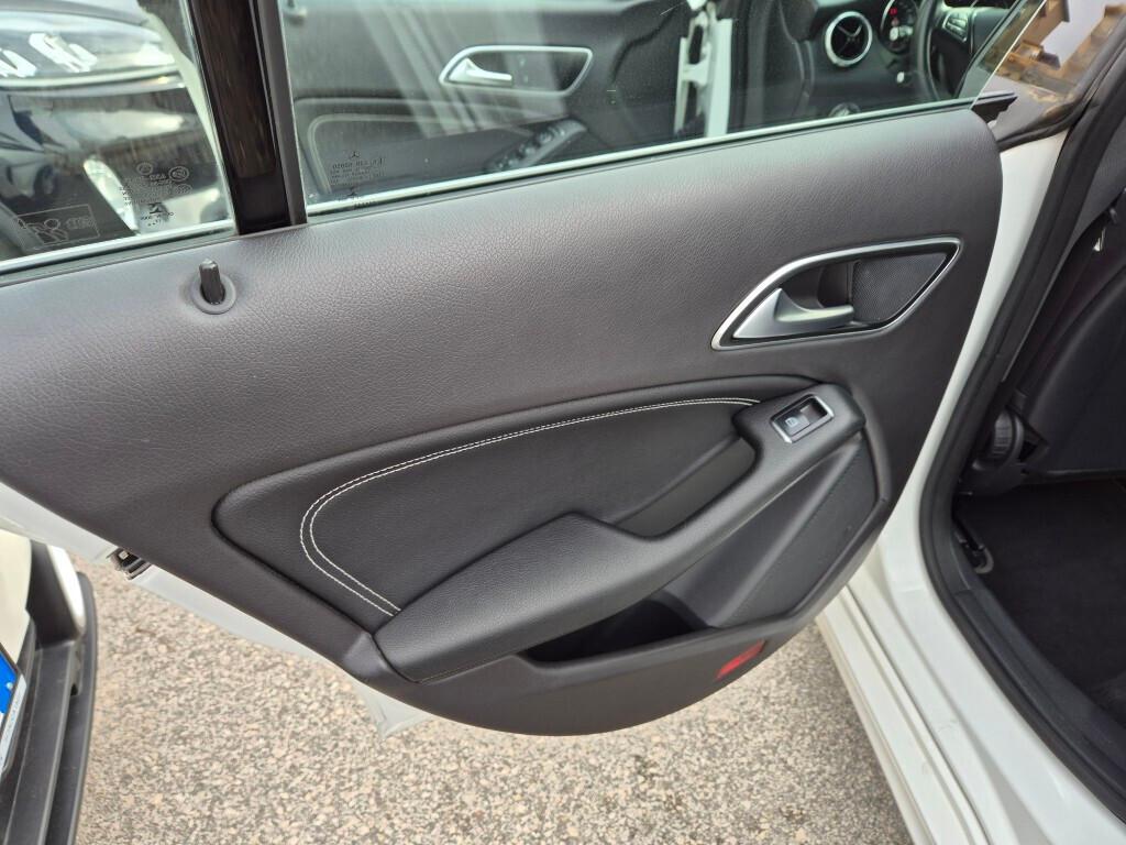 Mercedes CLA 180 d Automatic Sport