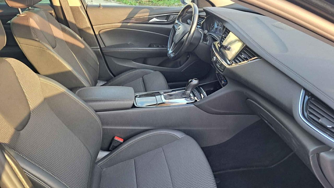 Opel Insignia 1.6 CDTI 136 Sports Tourer Automatica