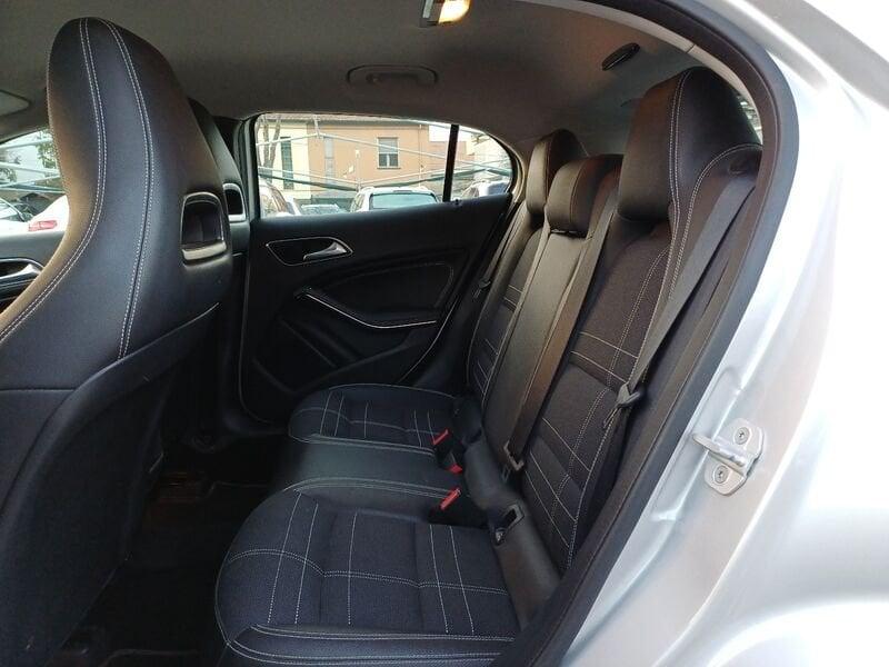 Mercedes-Benz GLA GLA 200 d Automatic Sport