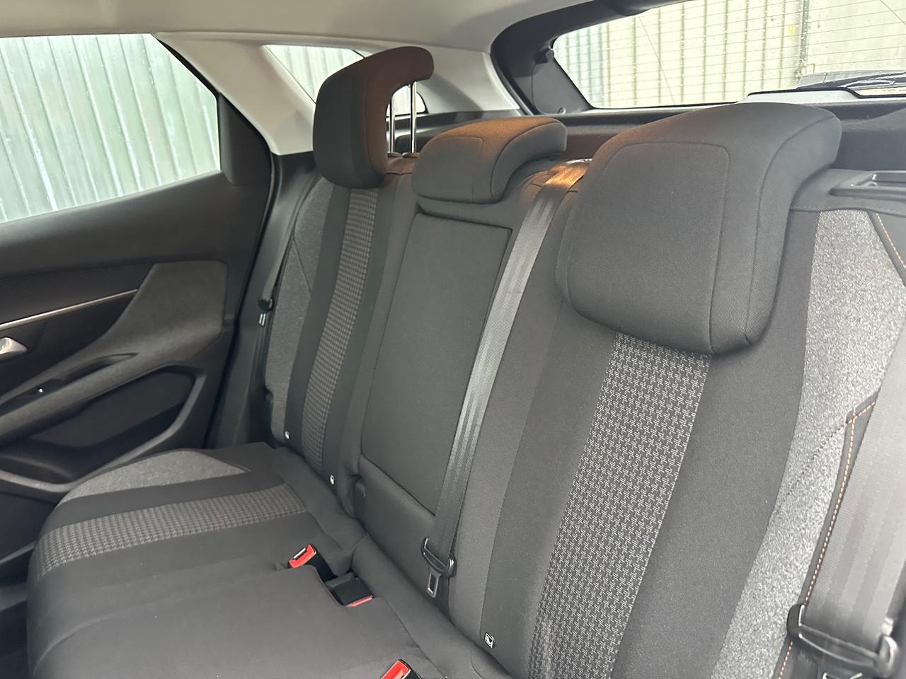 Peugeot 3008 BlueHDi 120 S&S Business COME NUOVA