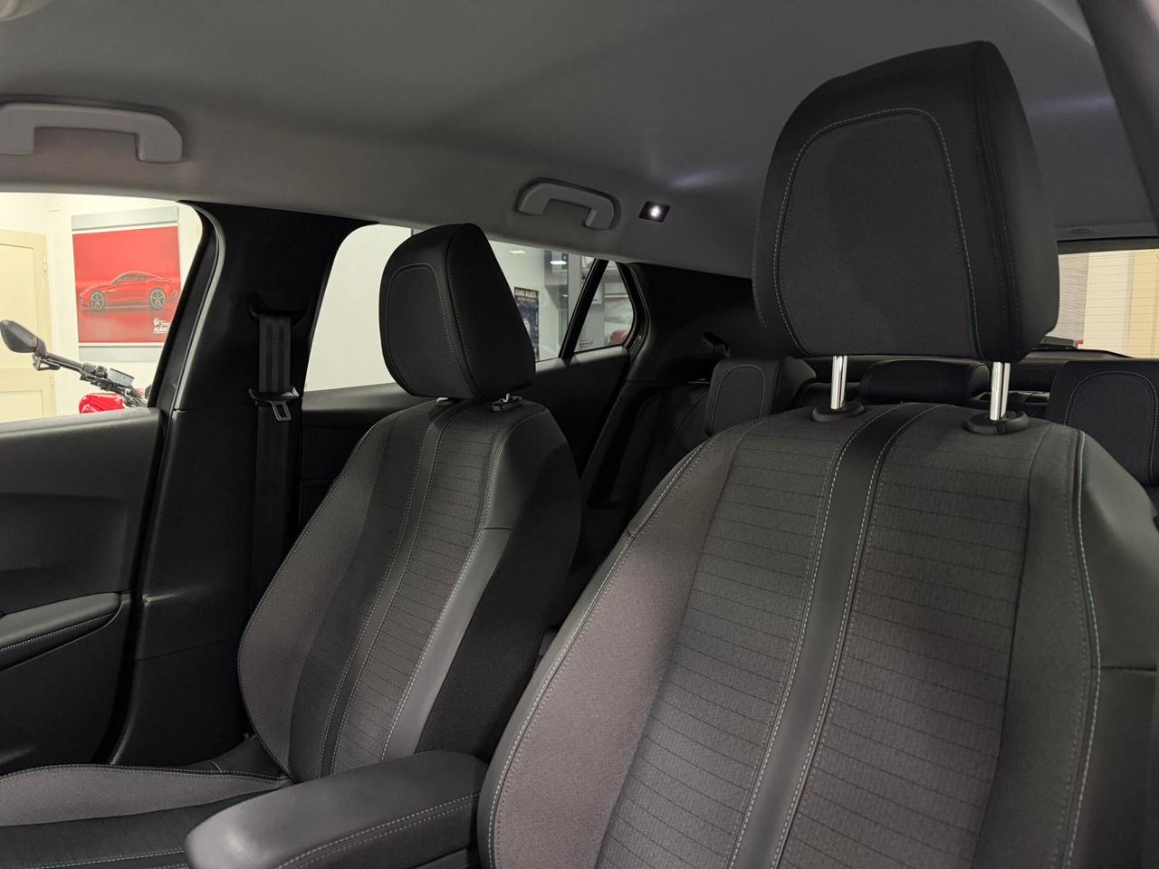 Peugeot 2008 BlueHDi 110 S&S Allure Pack