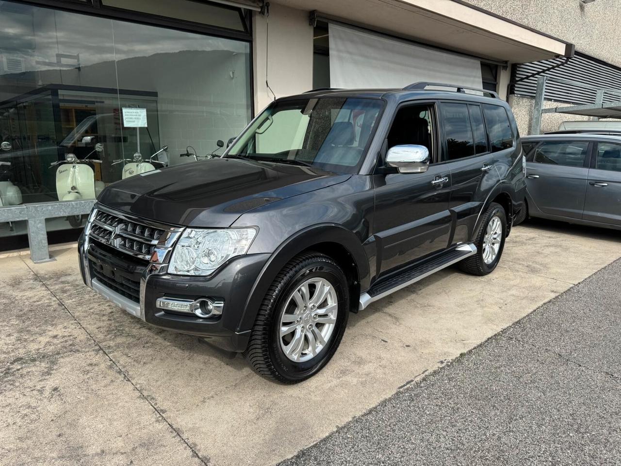 Mitsubishi Pajero 3.2 DI-D 16V aut. 5p. Instyle DPF