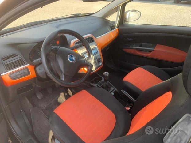 Fiat Grande Punto 3P
