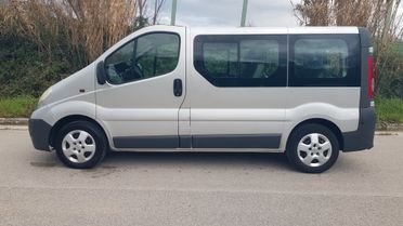Opel Vivaro 9 posti