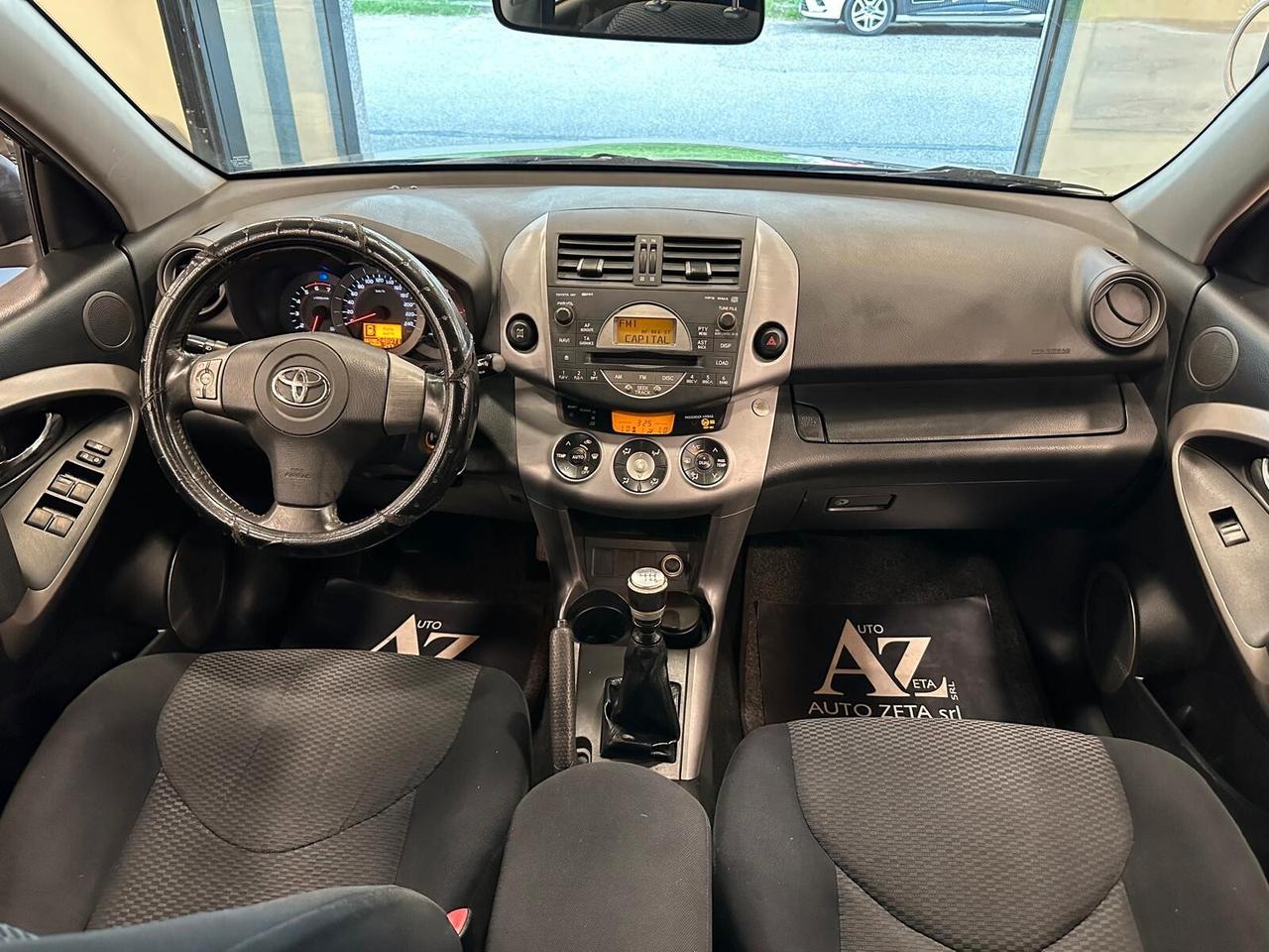Toyota RAV4 2.2 D-4D 136 CV Luxury