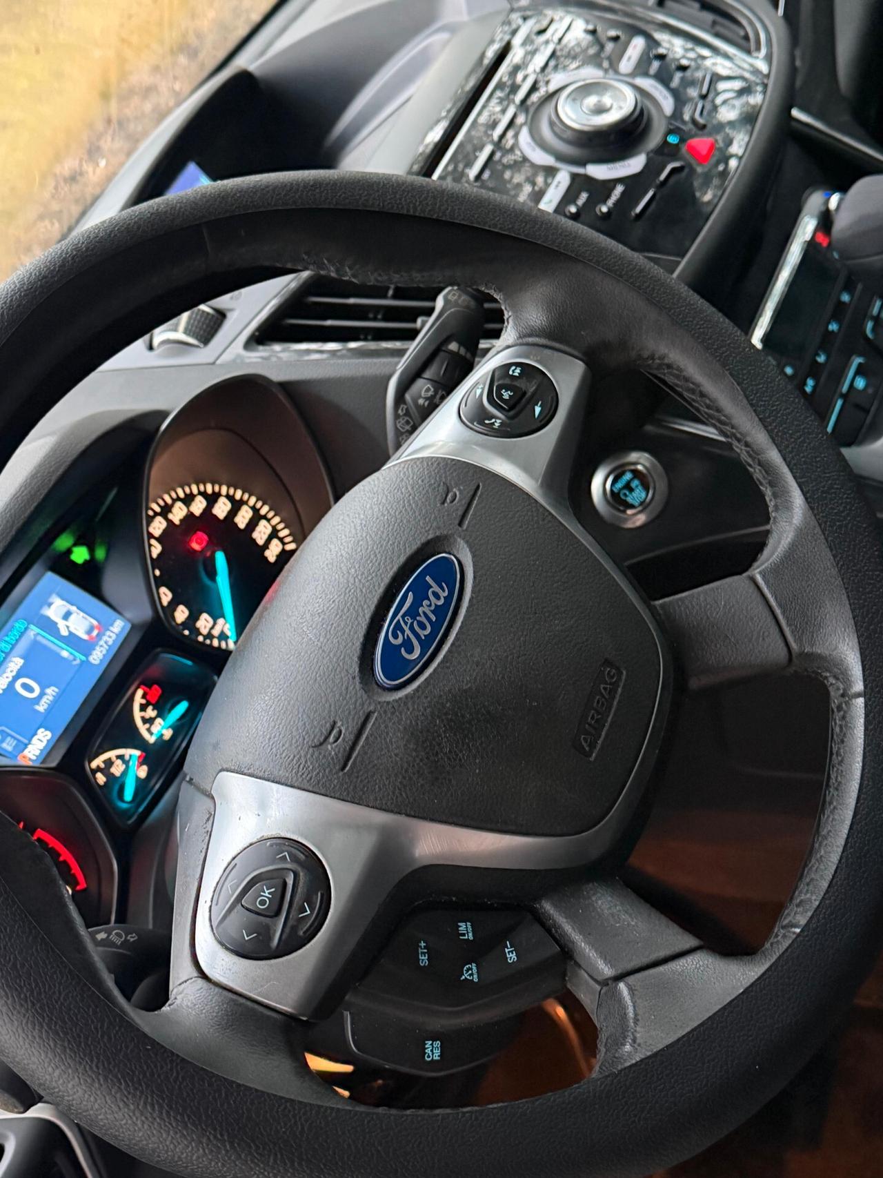 Ford Kuga 2.0 TDCI 163 CV 4WD Powershift Titanium