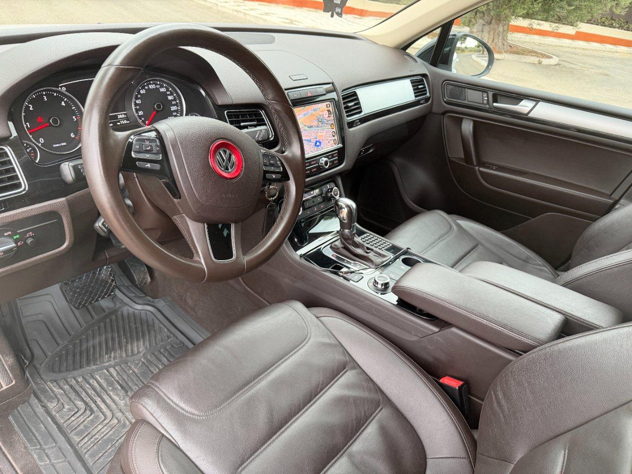 Volkswagen Touareg 3.0 V6 tdi Executive 245cv tiptronic