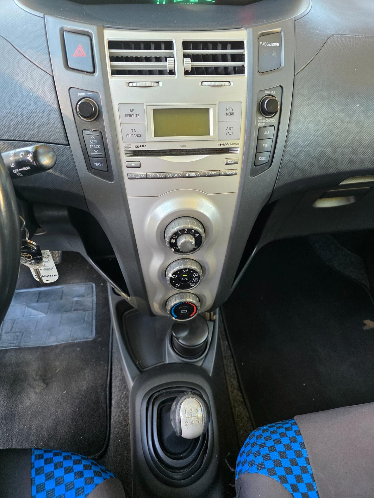 Toyota Yaris 1.0 BENZINA 5 PORTE SOL