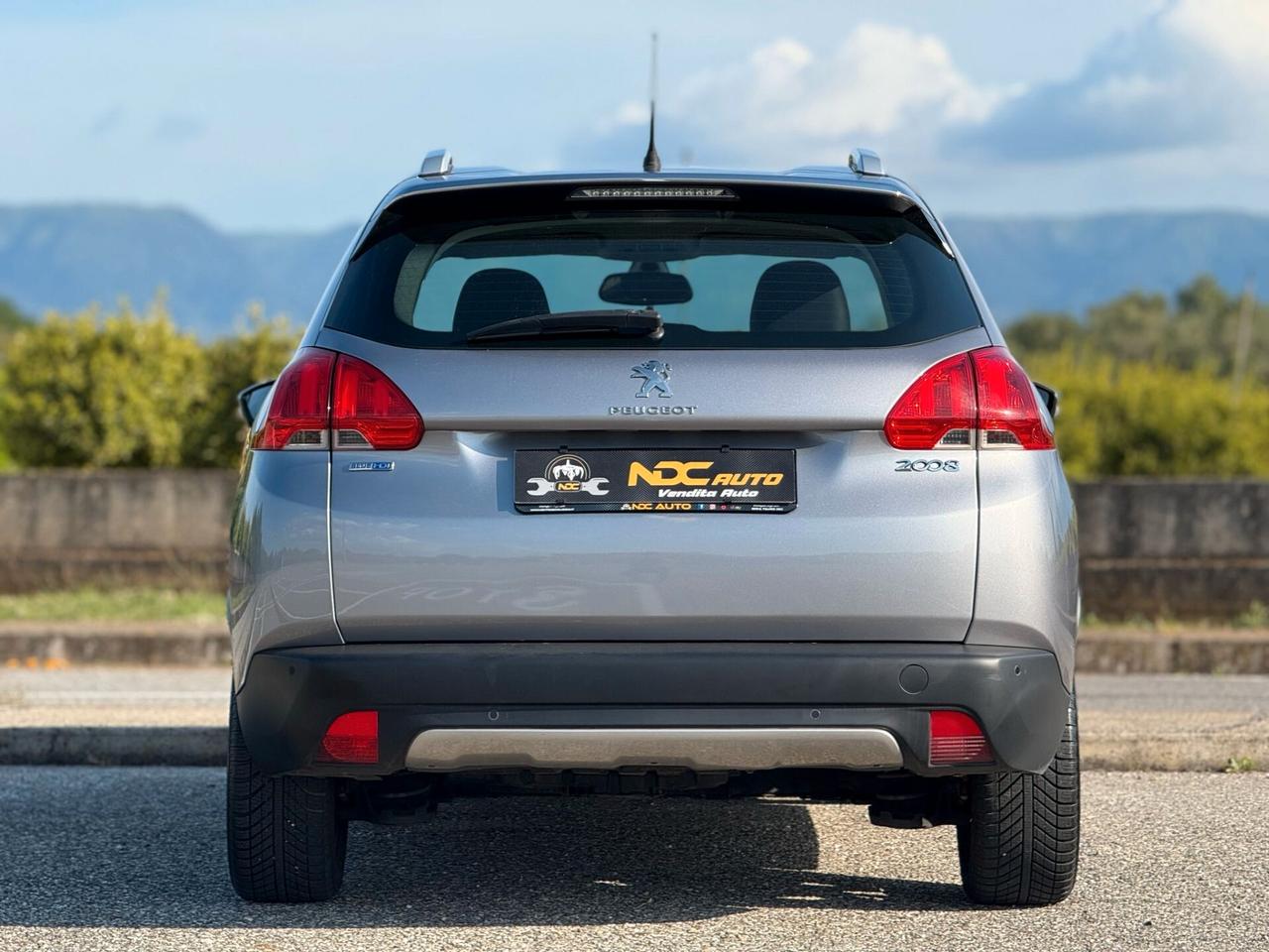 Peugeot 2008 BlueHDi 100 Black Matt