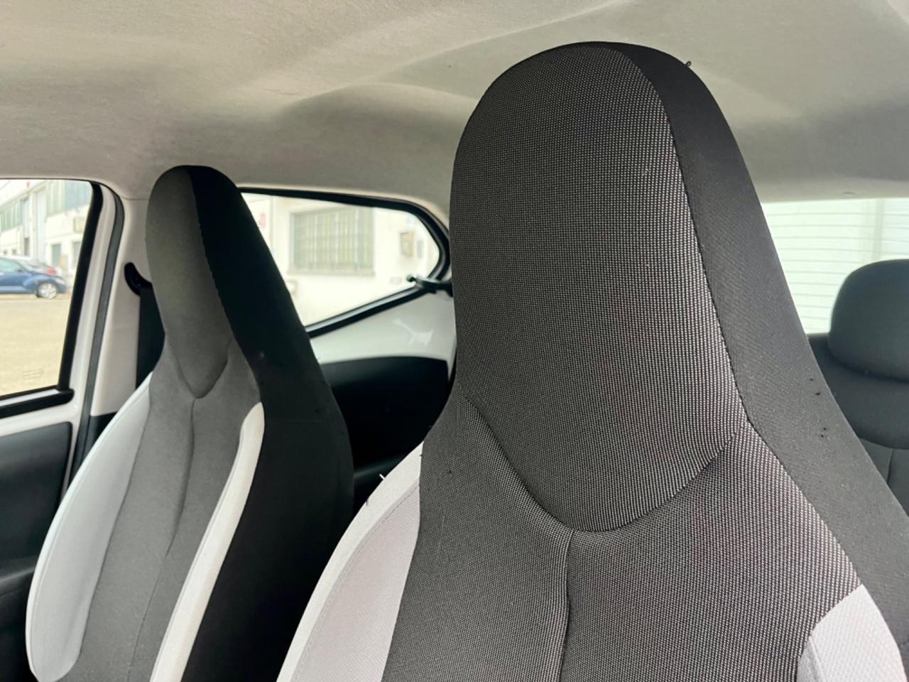 Toyota Aygo 1.0benz 2015 163.000km neopatentati
