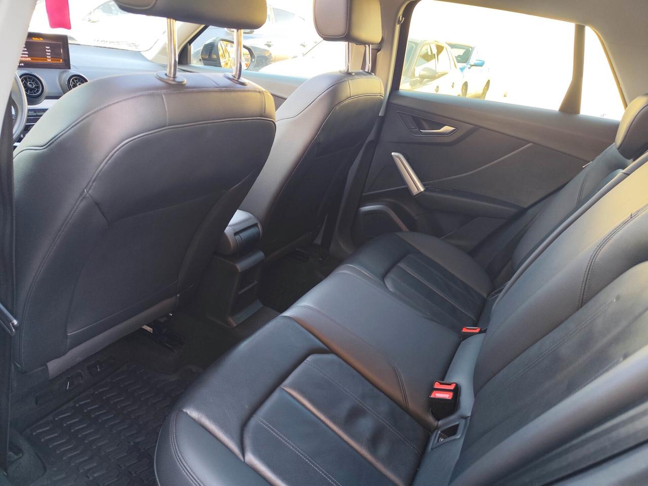 Audi Q2 1.6 TDI CV 116 S LINE PANORAMA