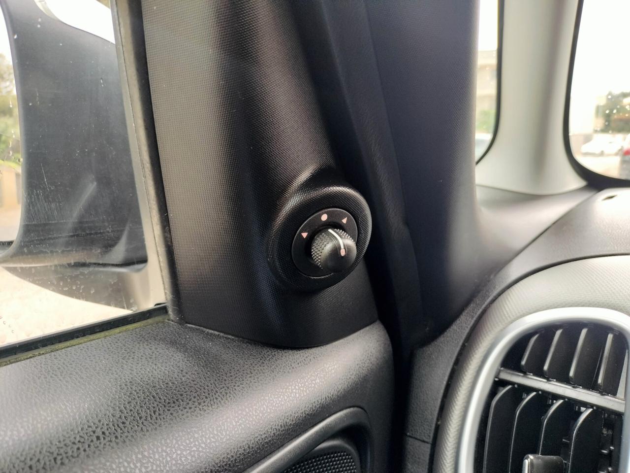 Fiat 500L 0.9 TwinAir Turbo Natural Power Lounge