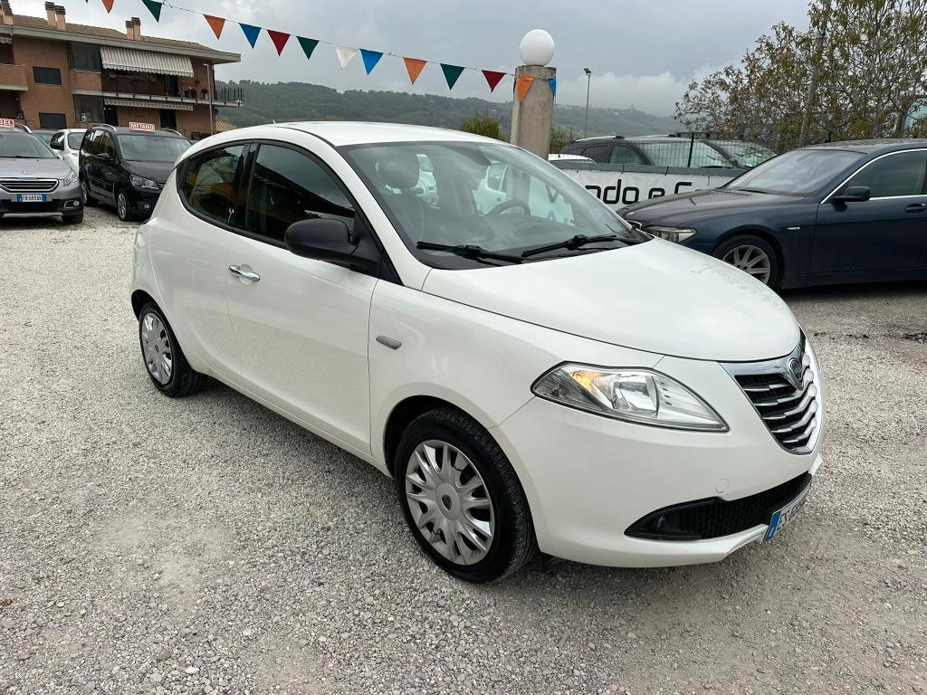 Lancia Ypsilon 5 Porte Ypsilon 1.2 8v Gold s&s 69cv