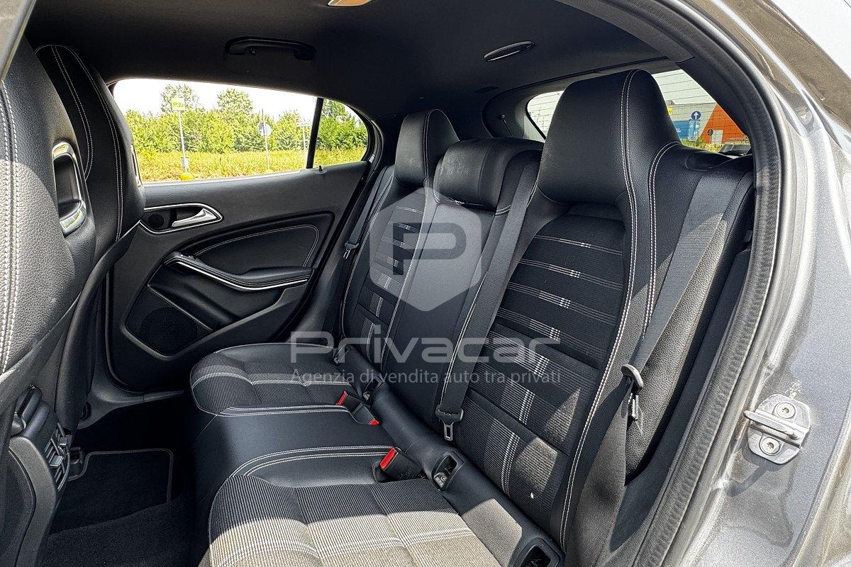 MERCEDES GLA 180 d Automatic Sport