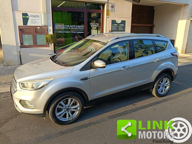 FORD Kuga 1.5 TDCI 120 CV S&S 2WD Powershift Business
