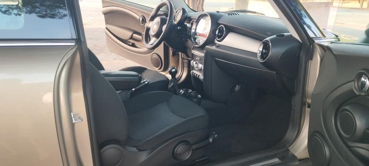 Mini 1.6 16V Cooper