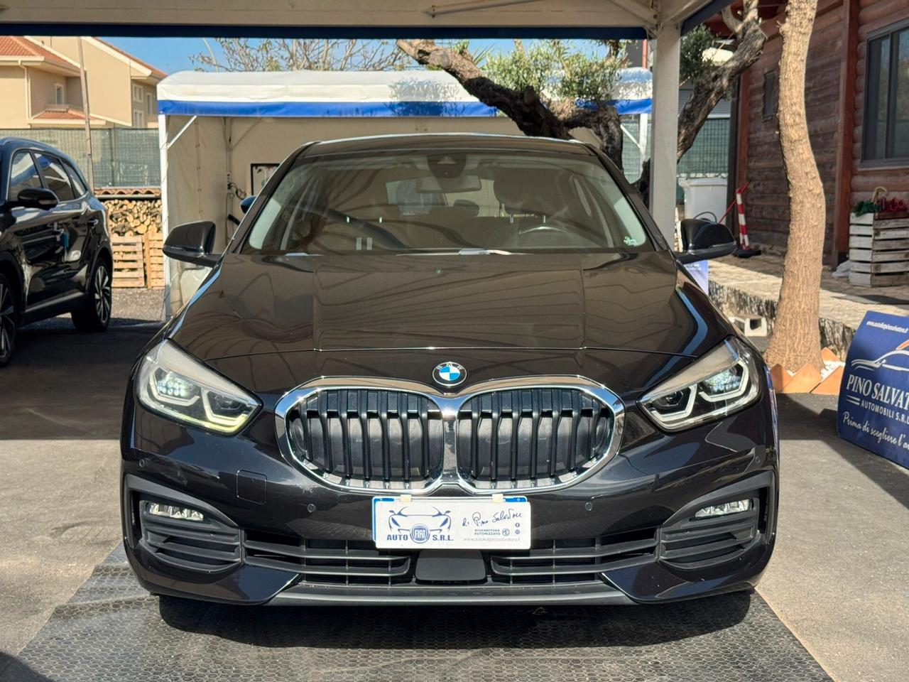 Bmw 118 118d 5p. Business Advantage