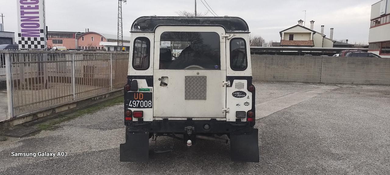 Land Rover Defender 90 diesel Hard-top