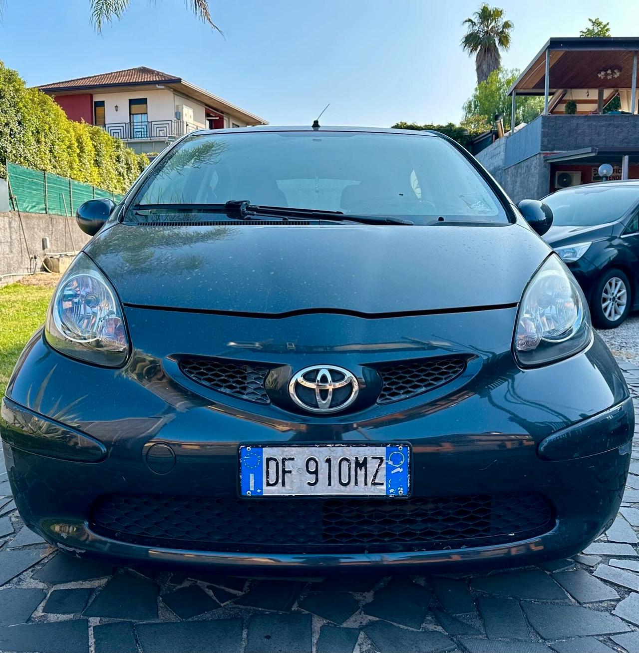 Toyota Aygo 1.0 12V VVT-i 5 porte Sol