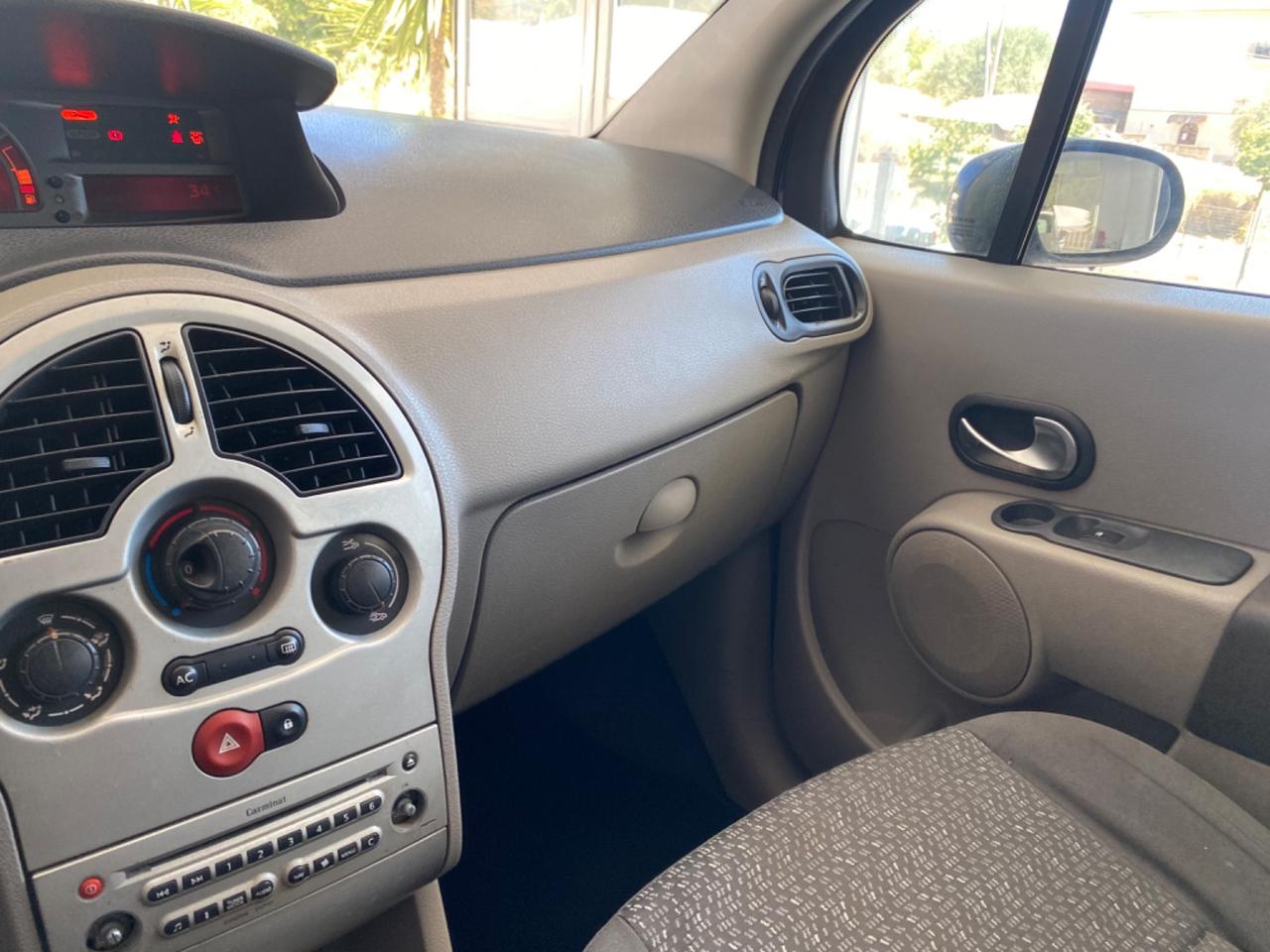 Renault Modus 1.5 dCi 85CV Confort Dynamique2006