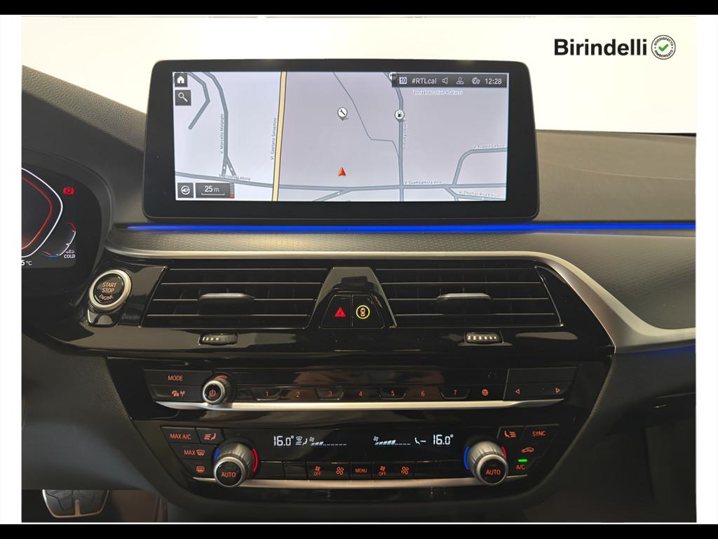 BMW Serie 5(G30/31/F90) - 520d 48V xDrive Touring Msport