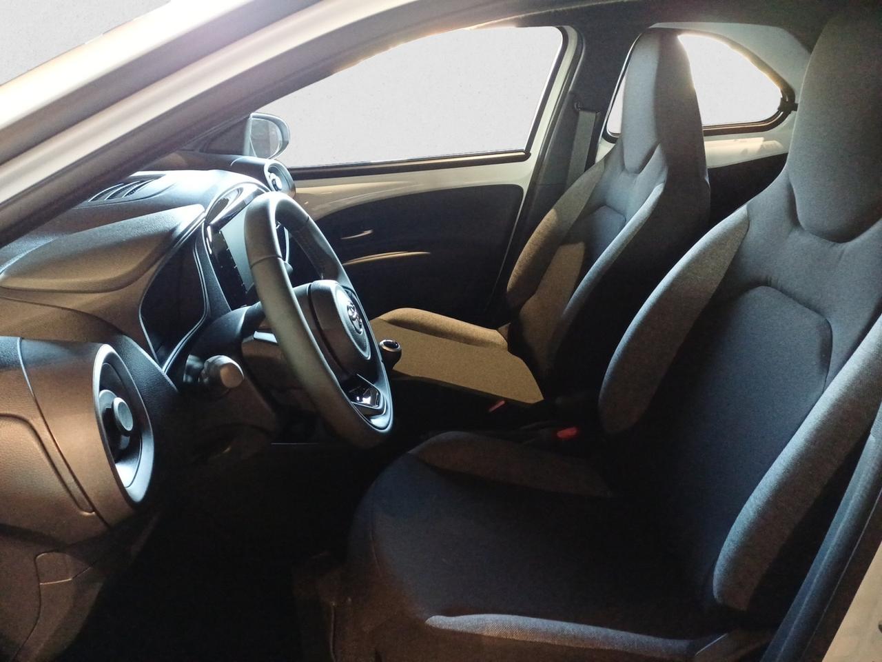 TOYOTA Aygo X - Aygo X 1.0 VVT-i 72 CV 5 porte Active