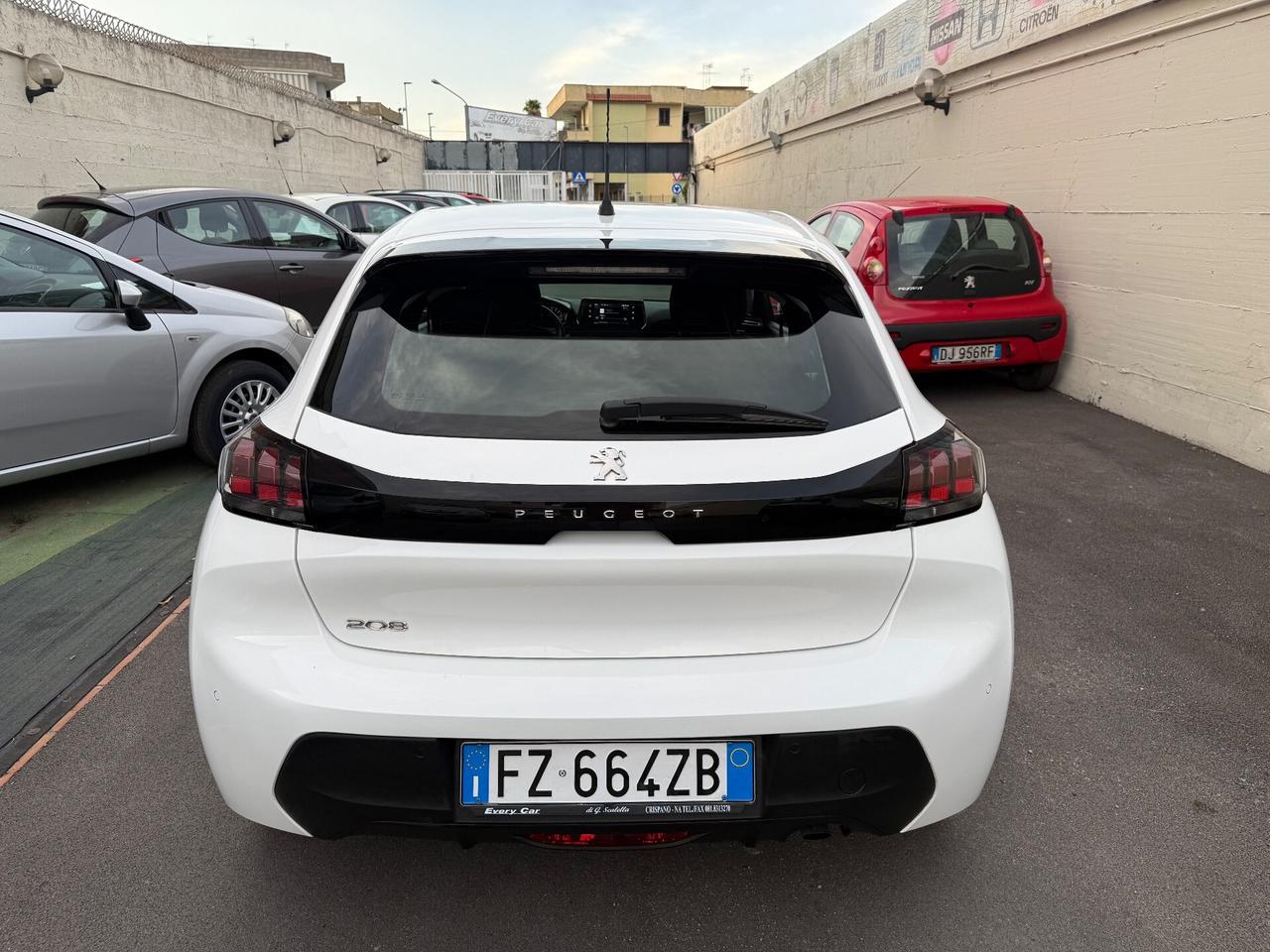 Peugeot 208 1.2benzina - 2020