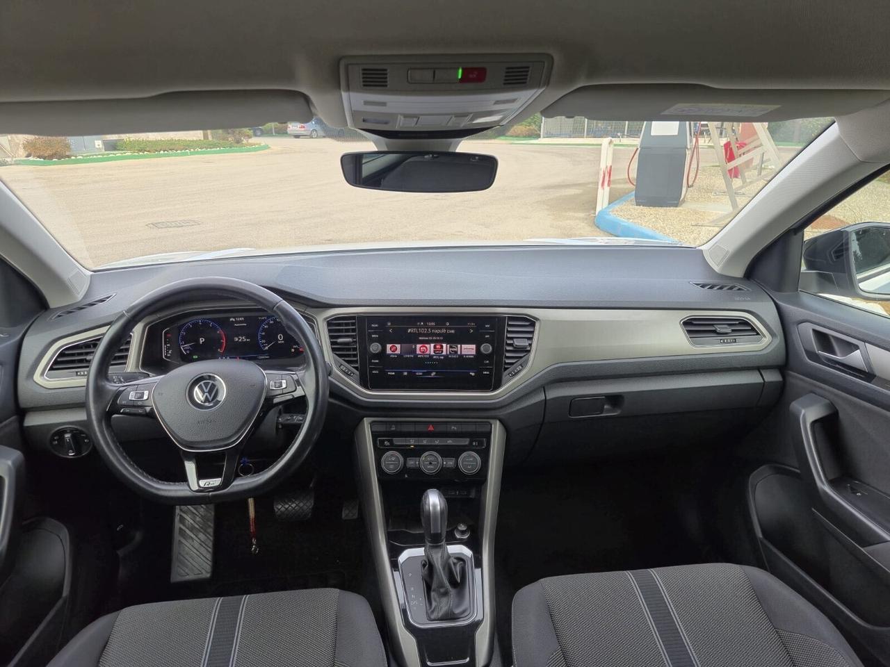 VOLKSWAGEN T-ROC 1.5 BENZINA 150 CV DSG ALLESTIMENTO R-LINE -2021