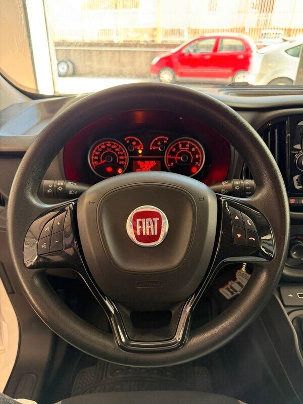 FIAT DOBLO' MAXI 1.6 AUTOCARRO 5 POSTI