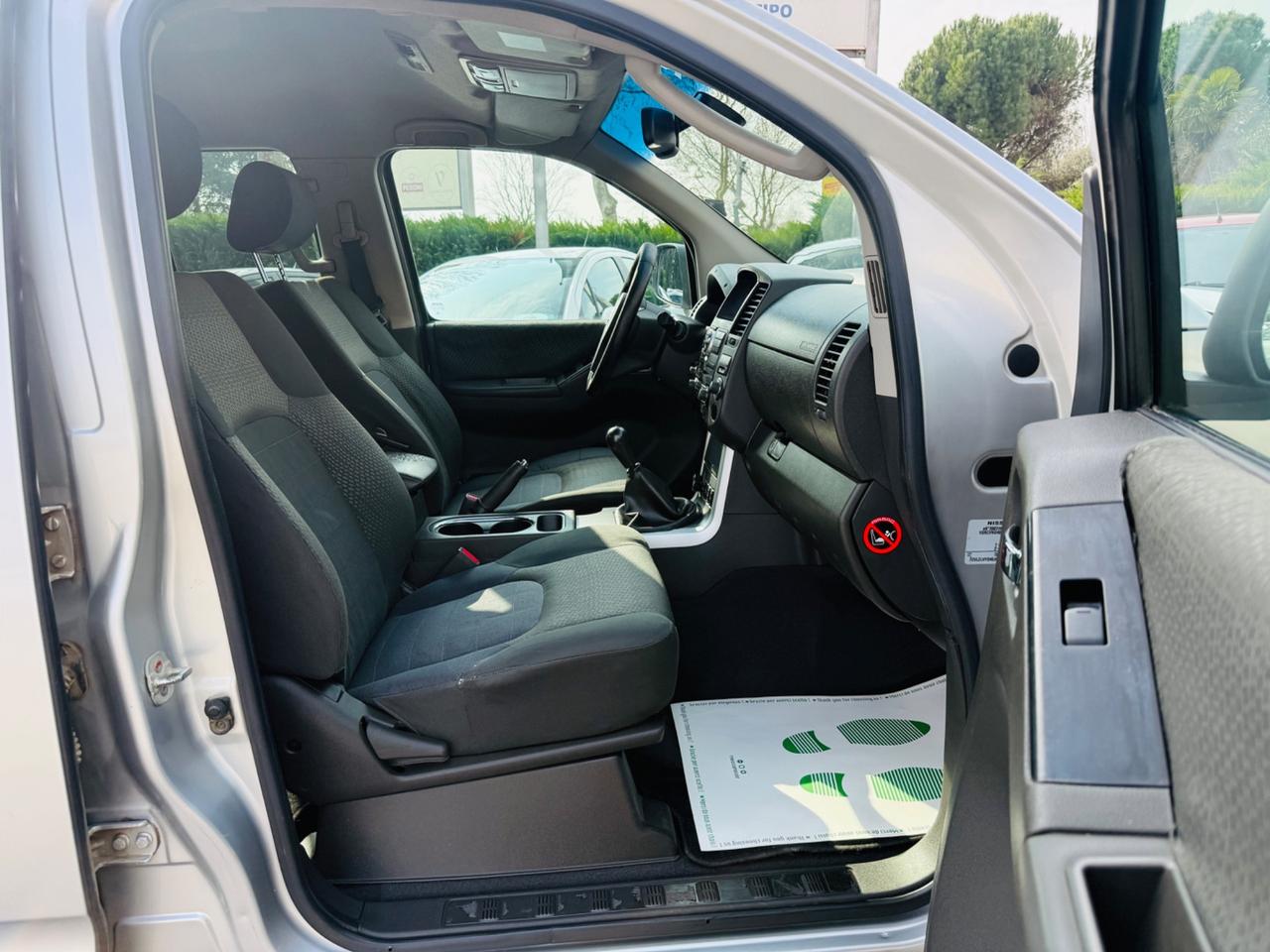 Nissan Navara 2.5 dCi 190CV 4 porte Double Cab XE