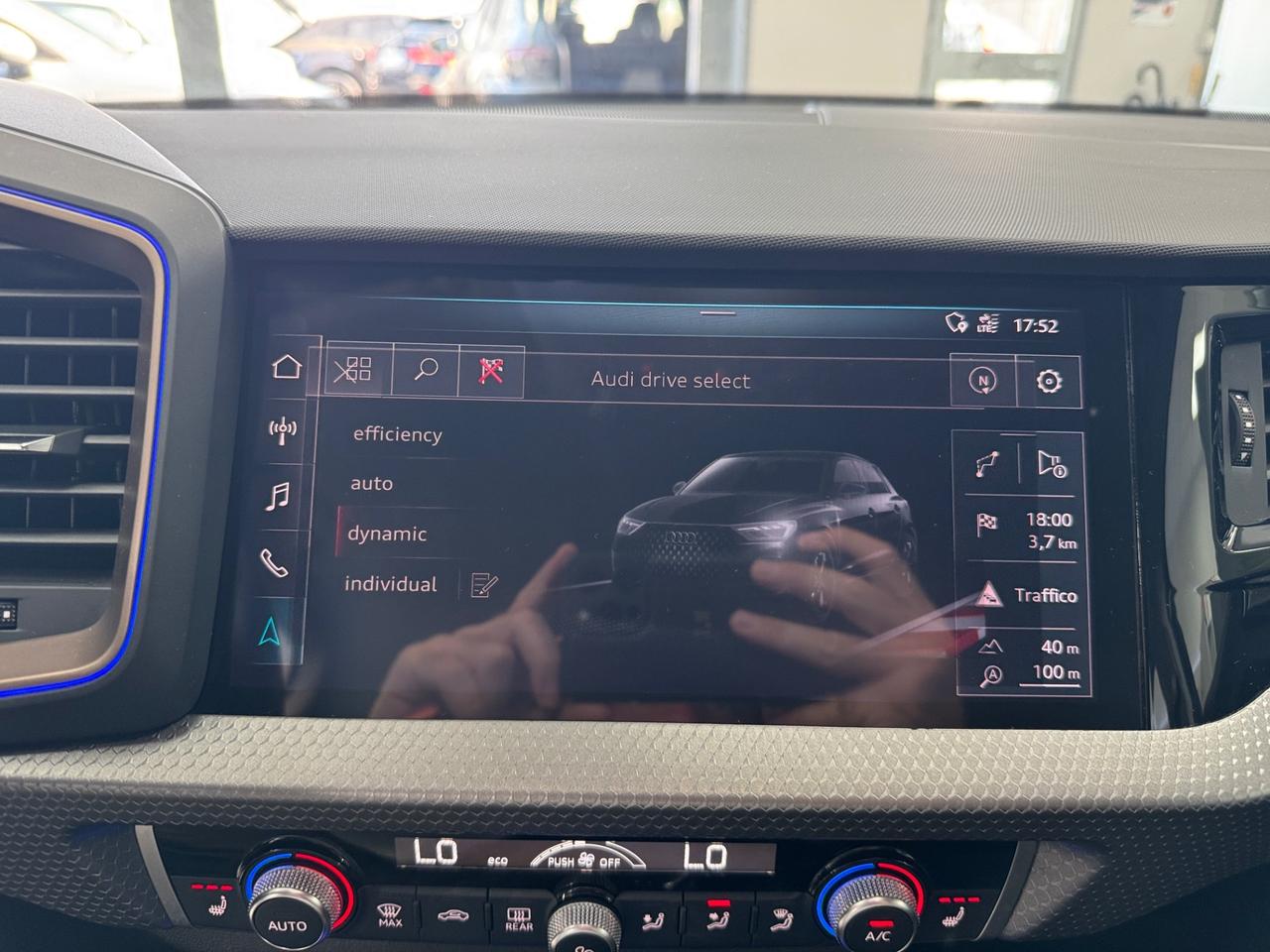 Audi A1 citycarver 30 TFSI S tronic Identity Contrast