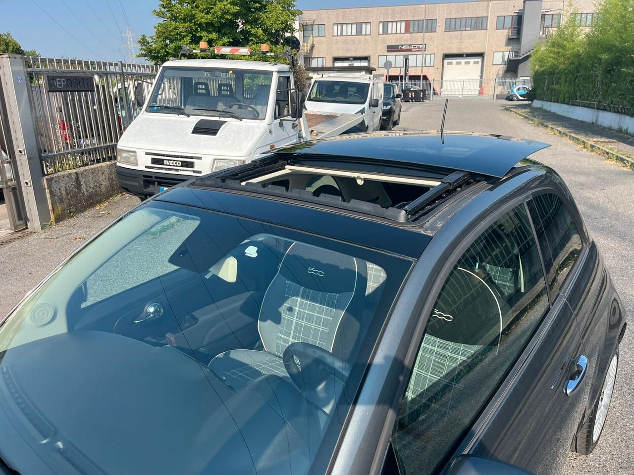 STUPENDA FIAT 500 CON TETTO APRIBILE