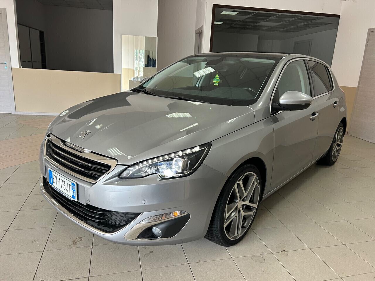 Peugeot 308 1.6 HDi 115 CV Allure