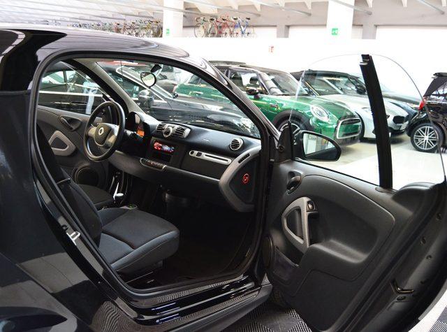 SMART ForTwo 1000 52 kW MHD coupé pure SERVOSTERZO