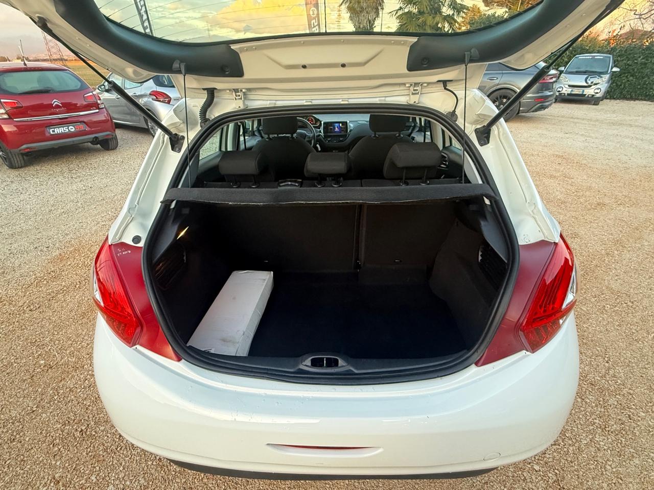 Peugeot 208 1.2 VTi 82 CV 5 porte Allure