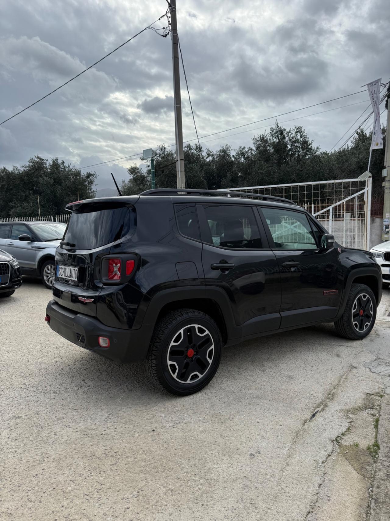 Jeep Renegade 2.0 Mjt 170CV 4WD Active Drive Low Trailhawk