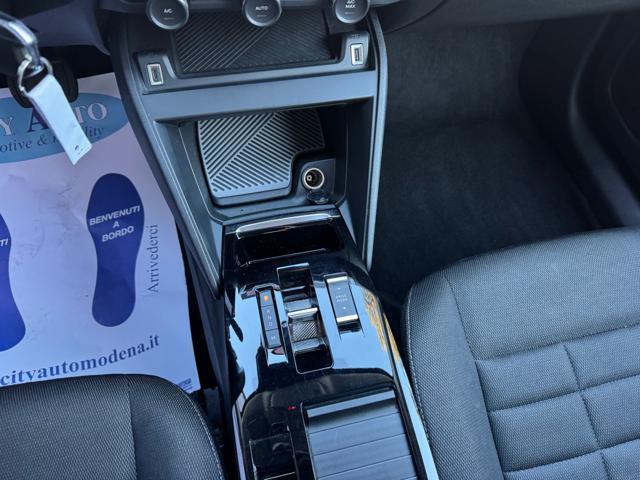 CITROEN C4 PureTech 130CV EAT8 Plus NAVI+RETR.