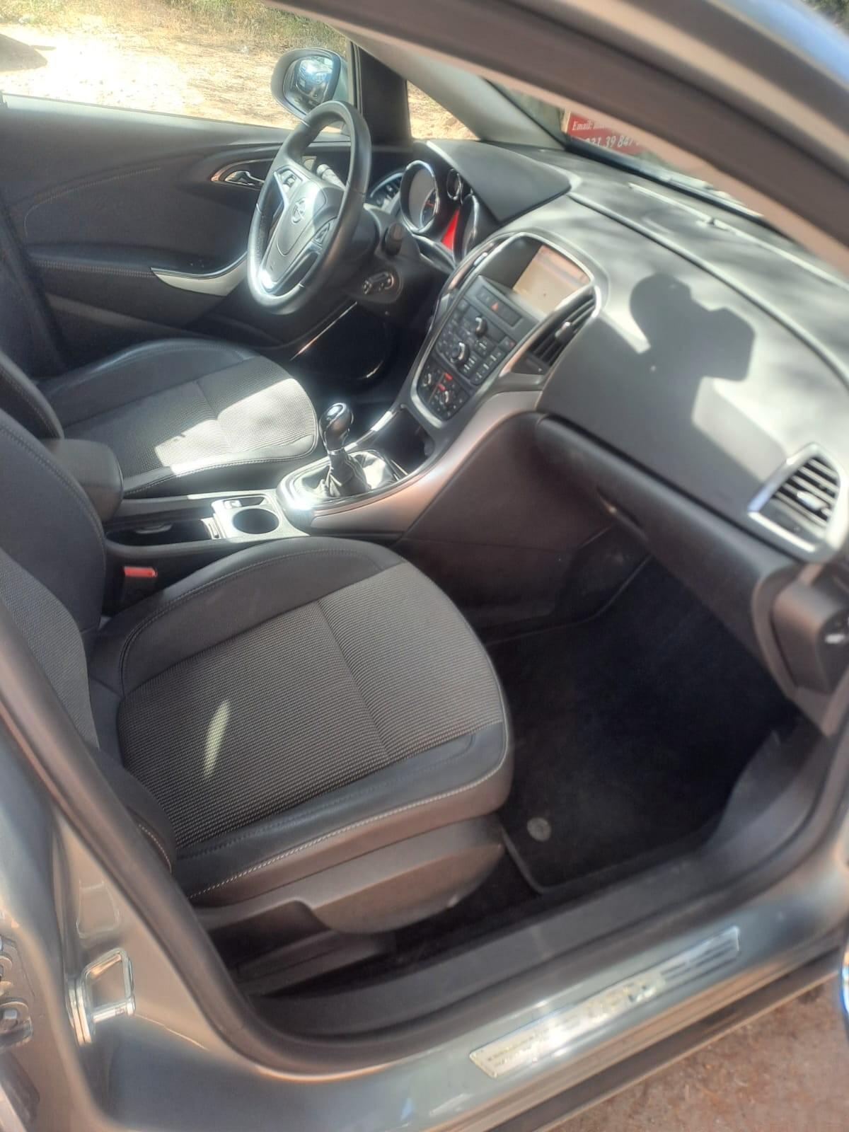 Opel Astra 1.4 Turbo 140CV 5 porte Cosmo km 118mila