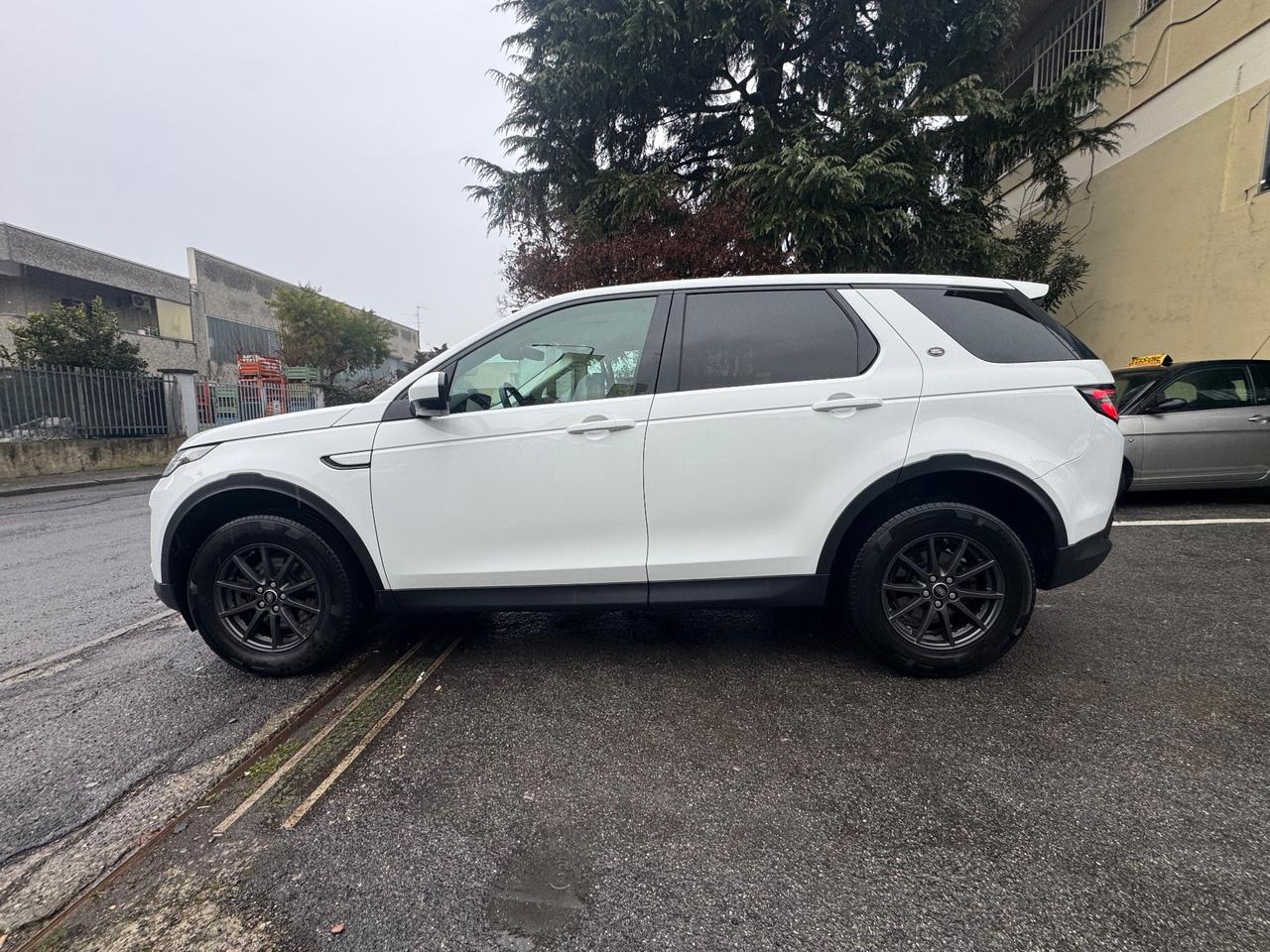 Land Rover Discovery Sport 2.0D I4-L.Flw 150 CV AWD Auto R-Dynamic SE