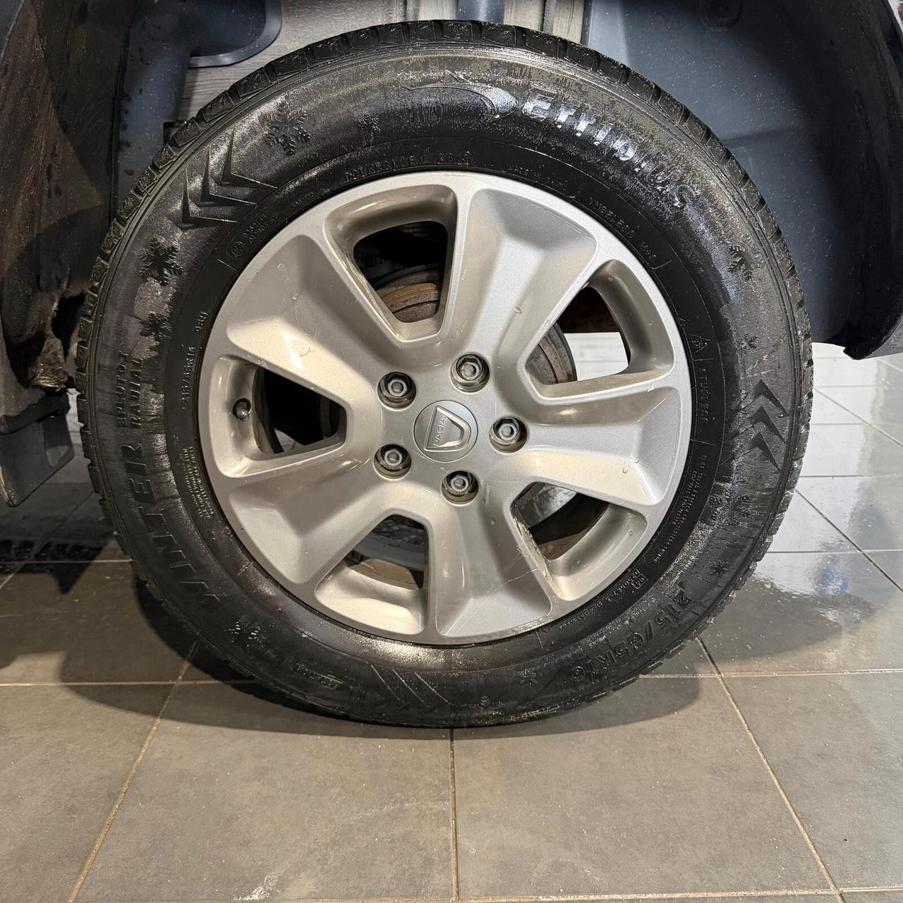 Dacia Duster 1.5 dCi Serie Speciale Lauréate Family GANCIO TRAINO