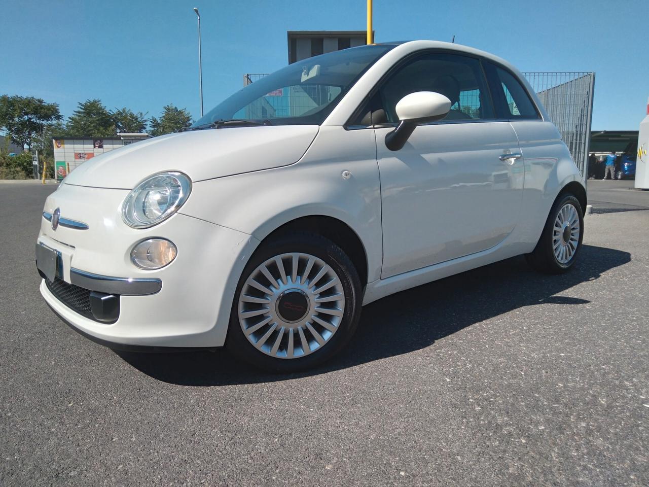 Fiat 500 1.2 69cv Lounge x neopatentati