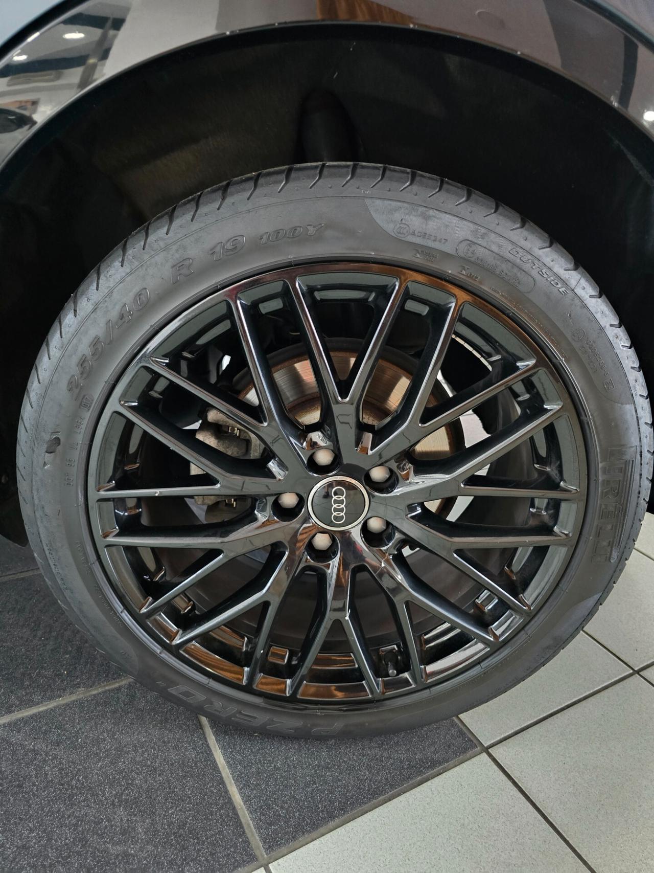 Audi Q3 2.0 TDI 120 CV S tronic line
