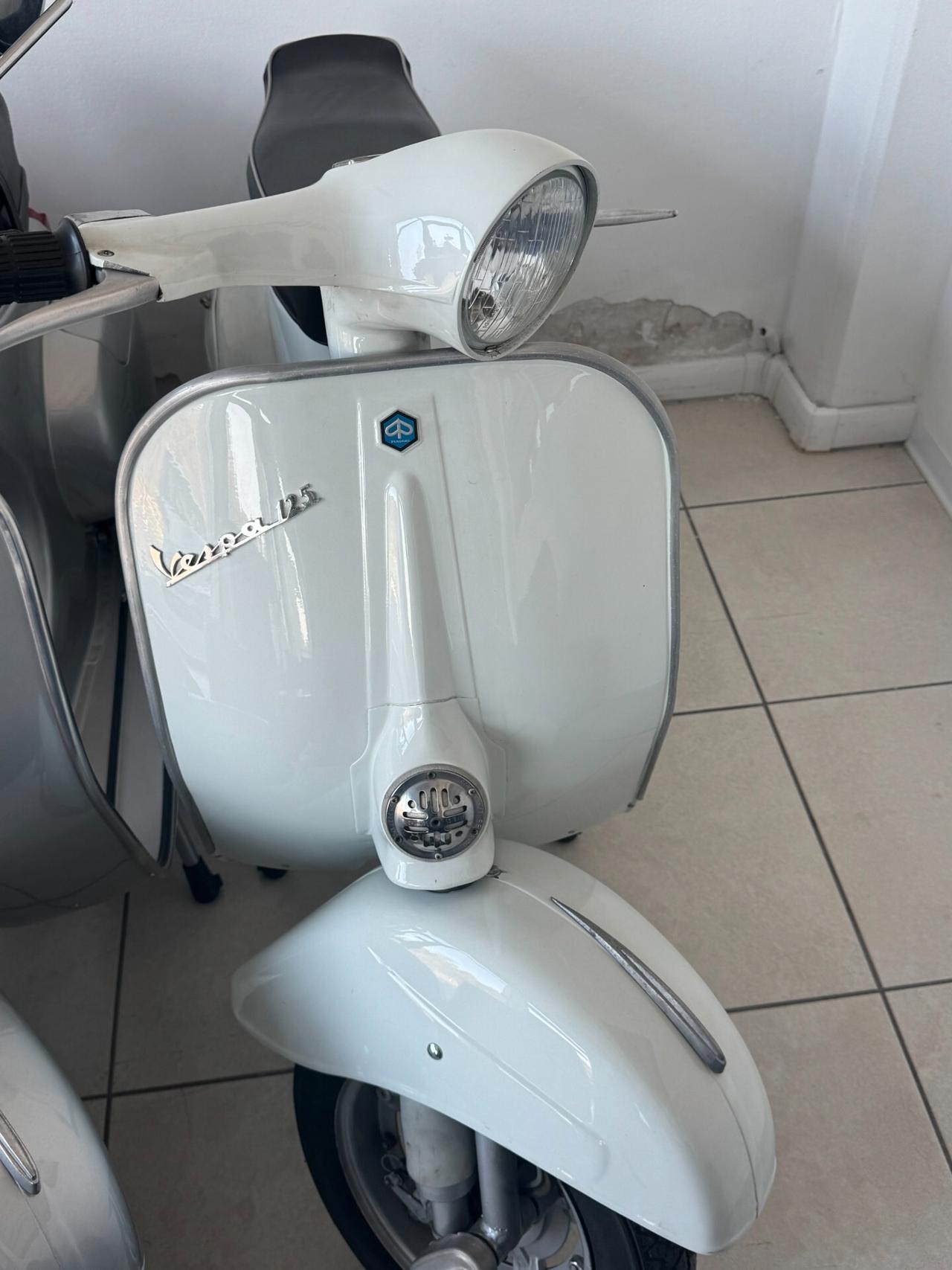 Piaggio Vespa 125 Primavera prima serie