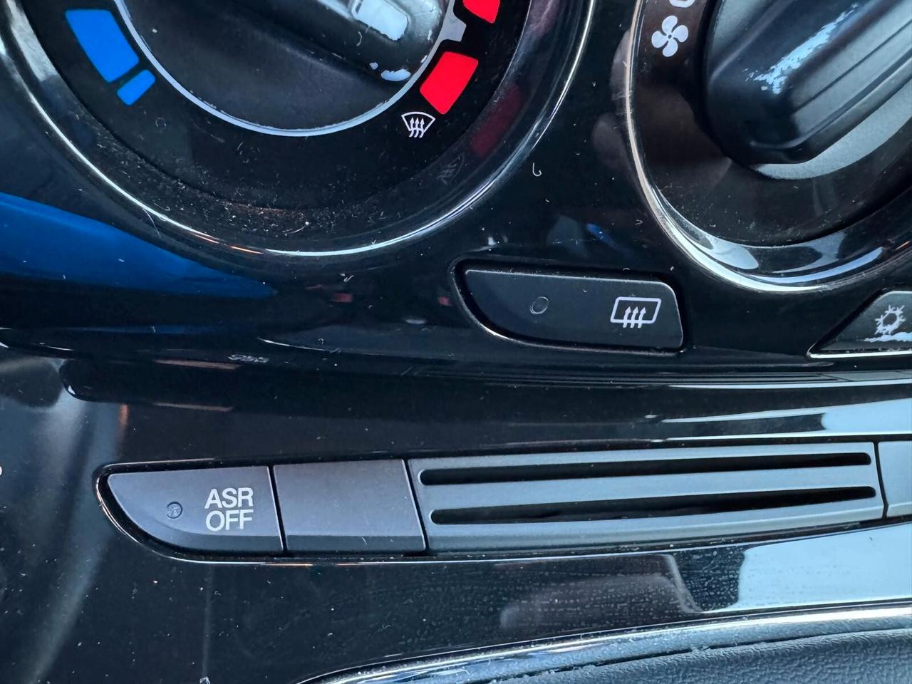 Lancia Ypsilon 1.2 69 CV 5p S&S Platinum 2013