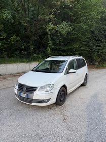 Volkswagen Touran 2.0 TDI DPF Highline