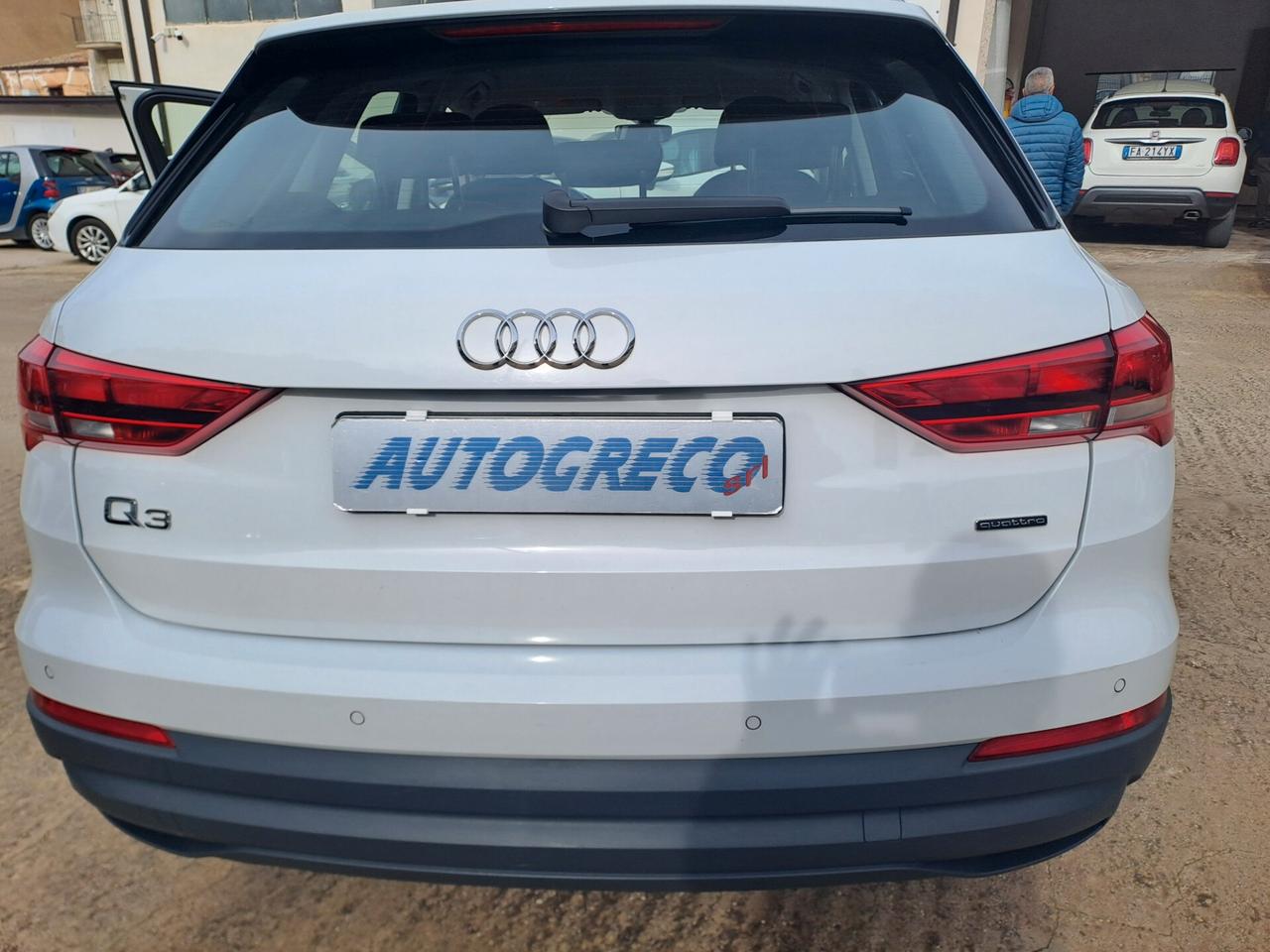 Audi Q3 35 TDI quattro Business