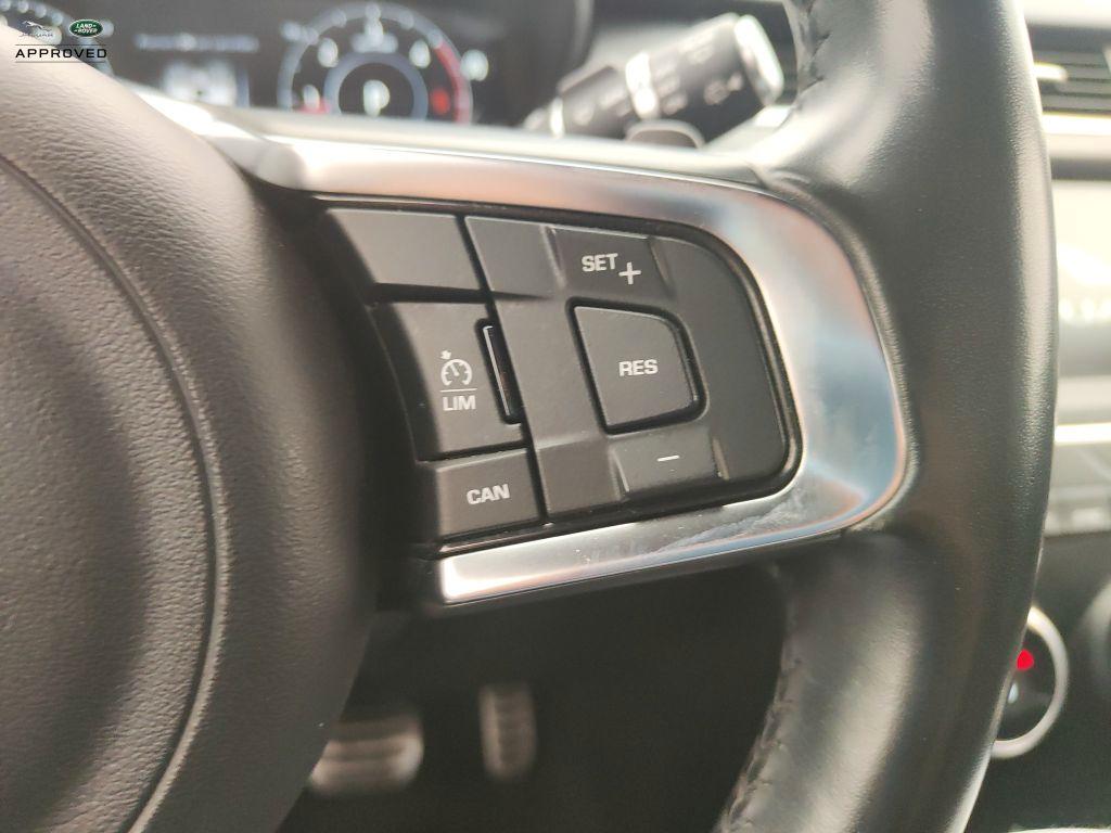 JAGUAR E-Pace (X540) - E-Pace 2.0 AWD aut. R-Dynamic