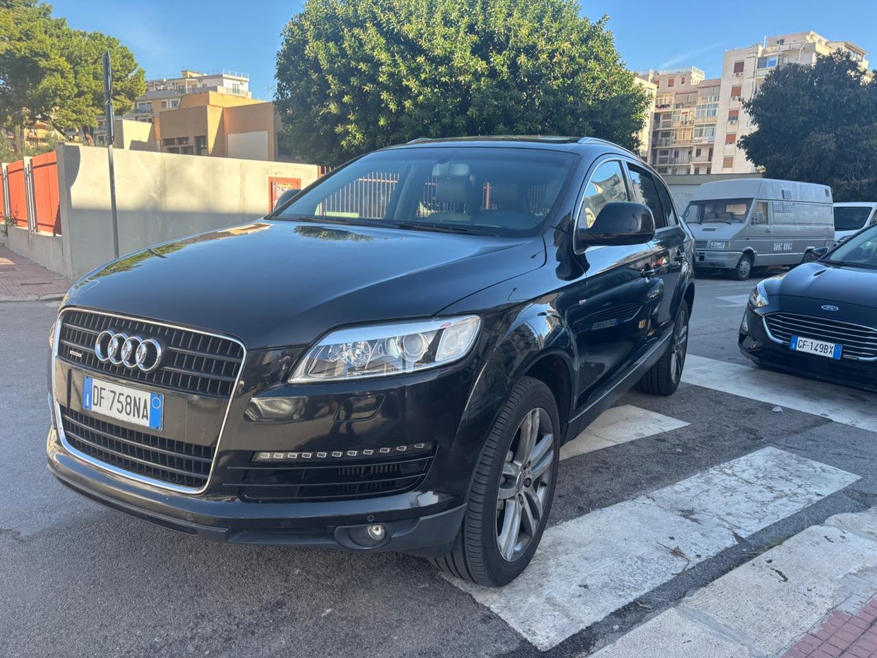 Audi Q7 3.0 V6 TDI 233CV quattro tiptronic